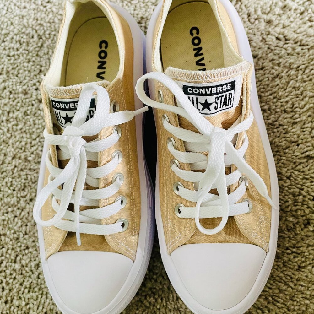 Chuck Taylor All Star Move Platform Low